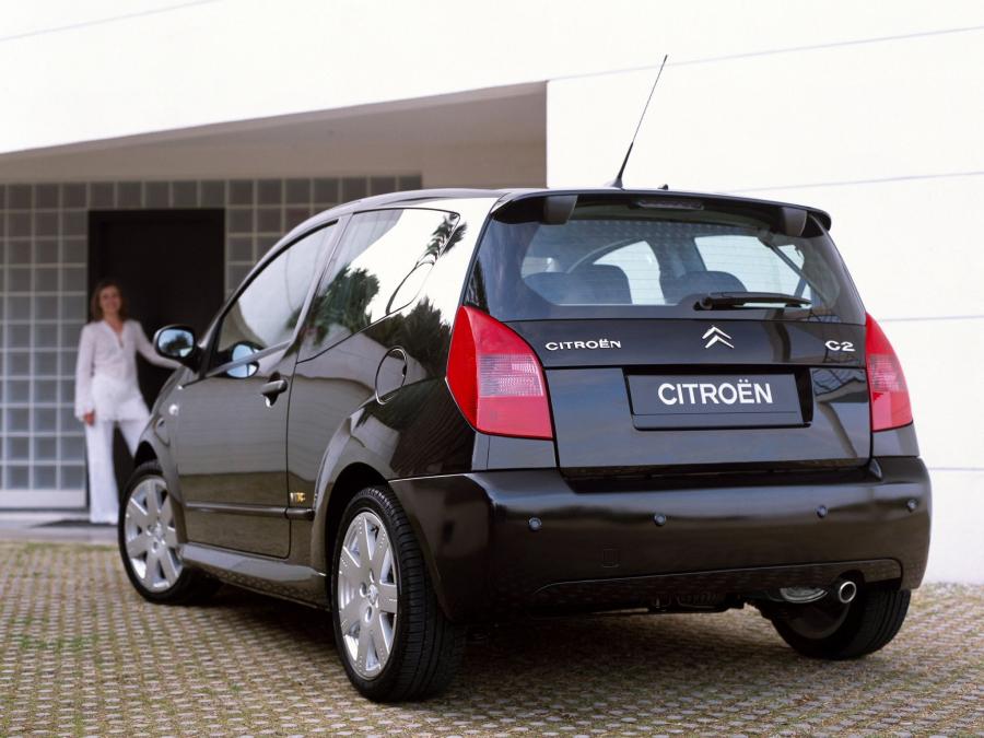  Citroen C2 VTR 2003 года  (фото 13 из 16)